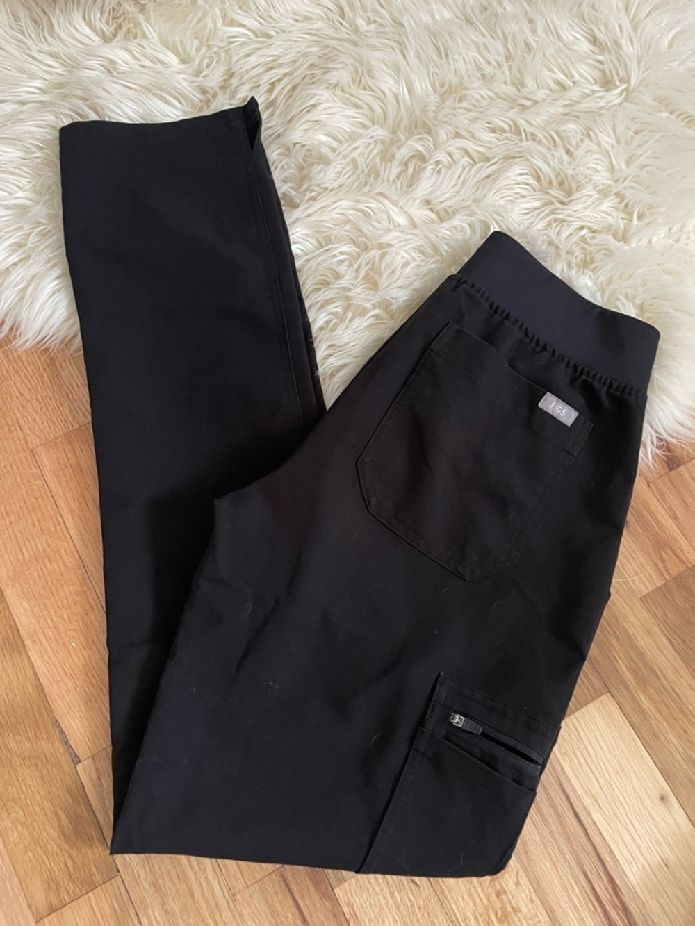 Figs black scrub pants